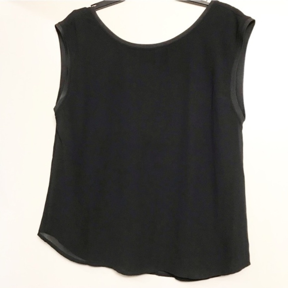 NWT Eleven 22 | Black Chiffon Cap Sleeve V Back Loose Fit Neutral Blouse, L